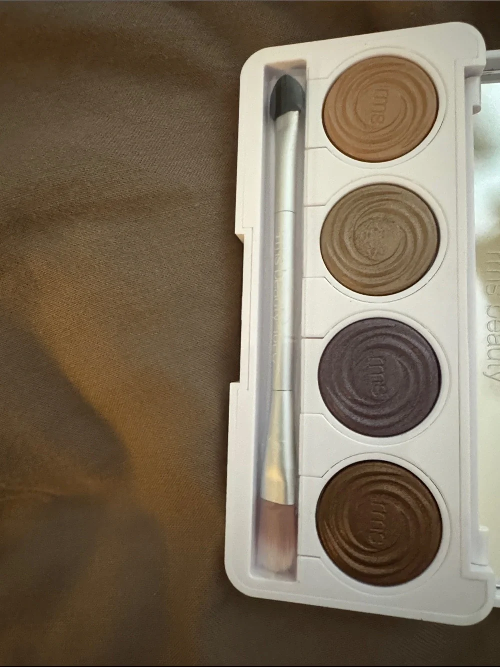 Beauty Rebel Glow Eyeshadow Quartet - Neutral Brown Tones
